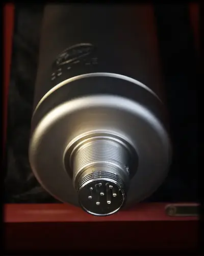 22 47 LE Tube Mic Conector